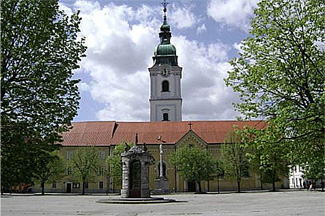 trg_bana_josipa_jelacica_stari_plac